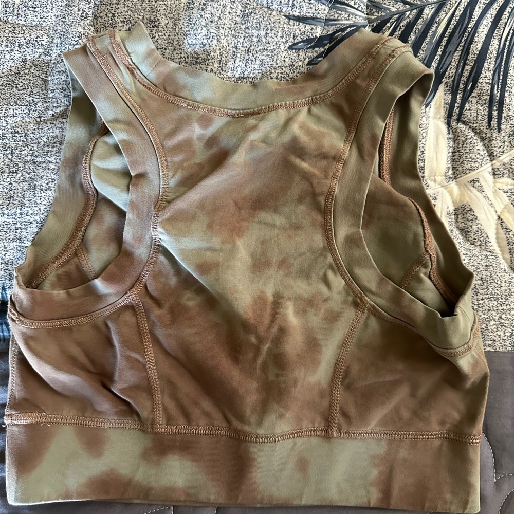 Active tank top